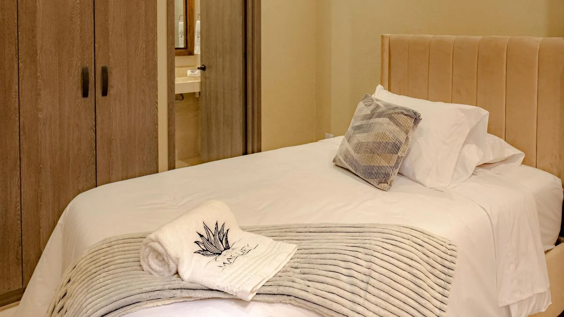 Oasis Colombomexicano En El Corazon De Cartagena בית נופש